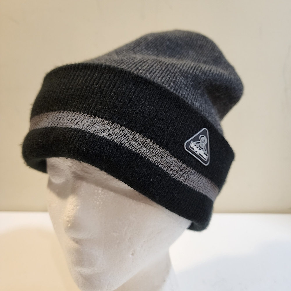 REFRIGIWEAR Men's Gray and Black Winter Hat
